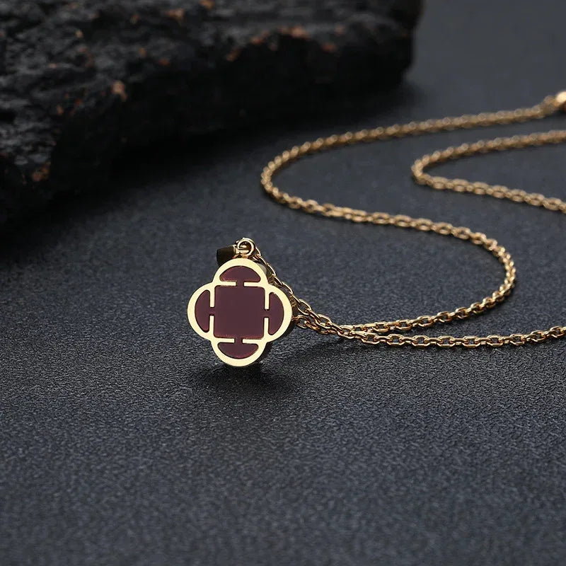 Minimal Floral Charm Pendant Necklace Stainless Steel for Women | Caratix Jewelry - CaratixJewelry